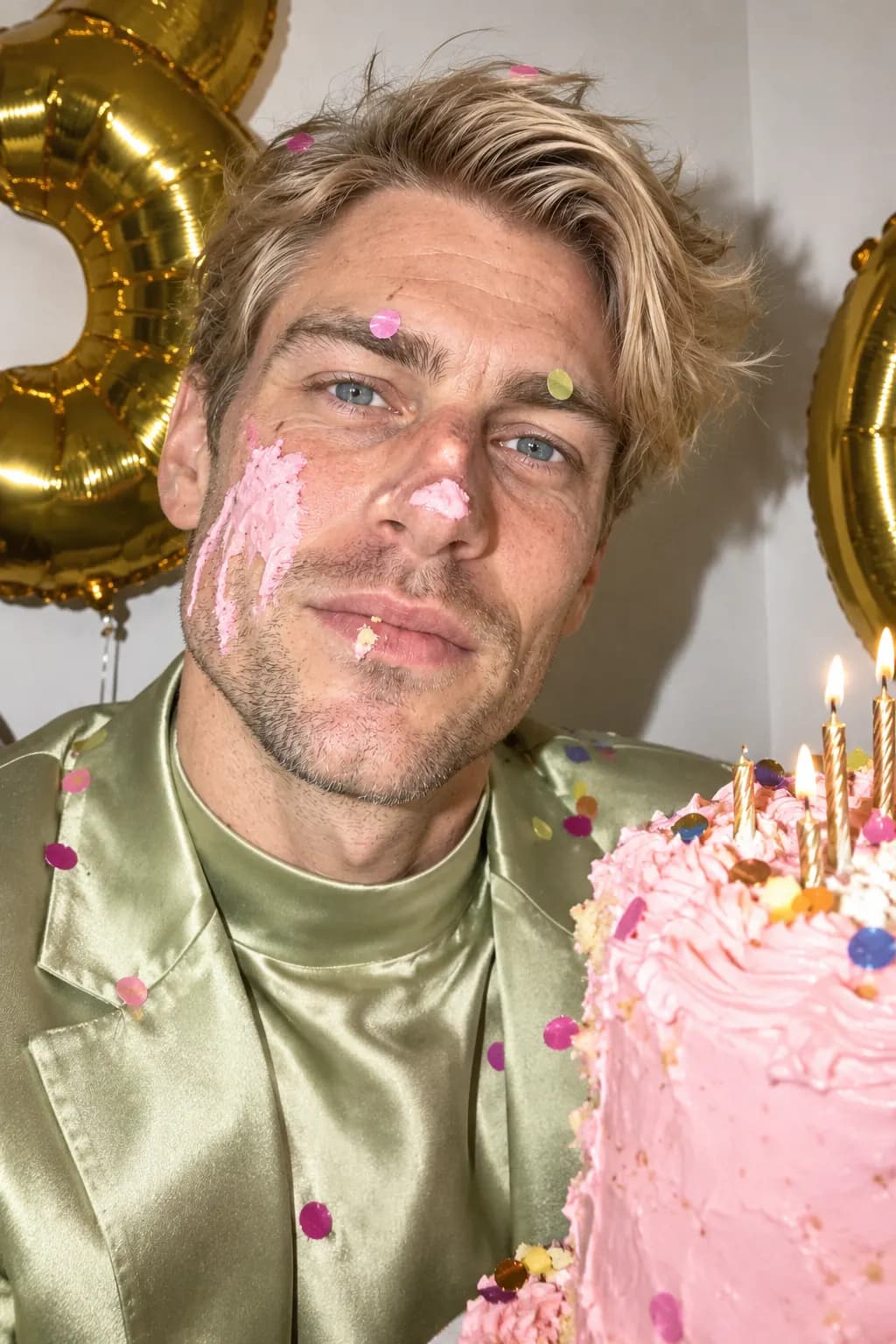 Birthday: Icing smear