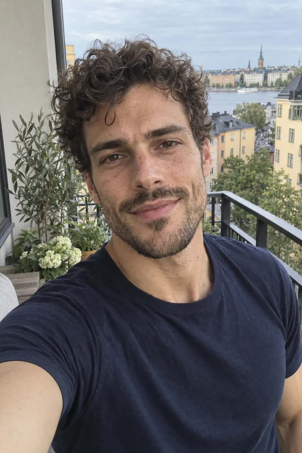 The selfie this pack was made from