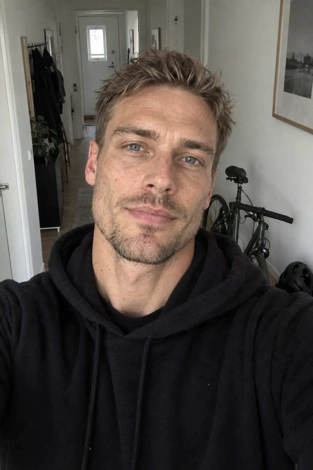 The selfie this pack was made from