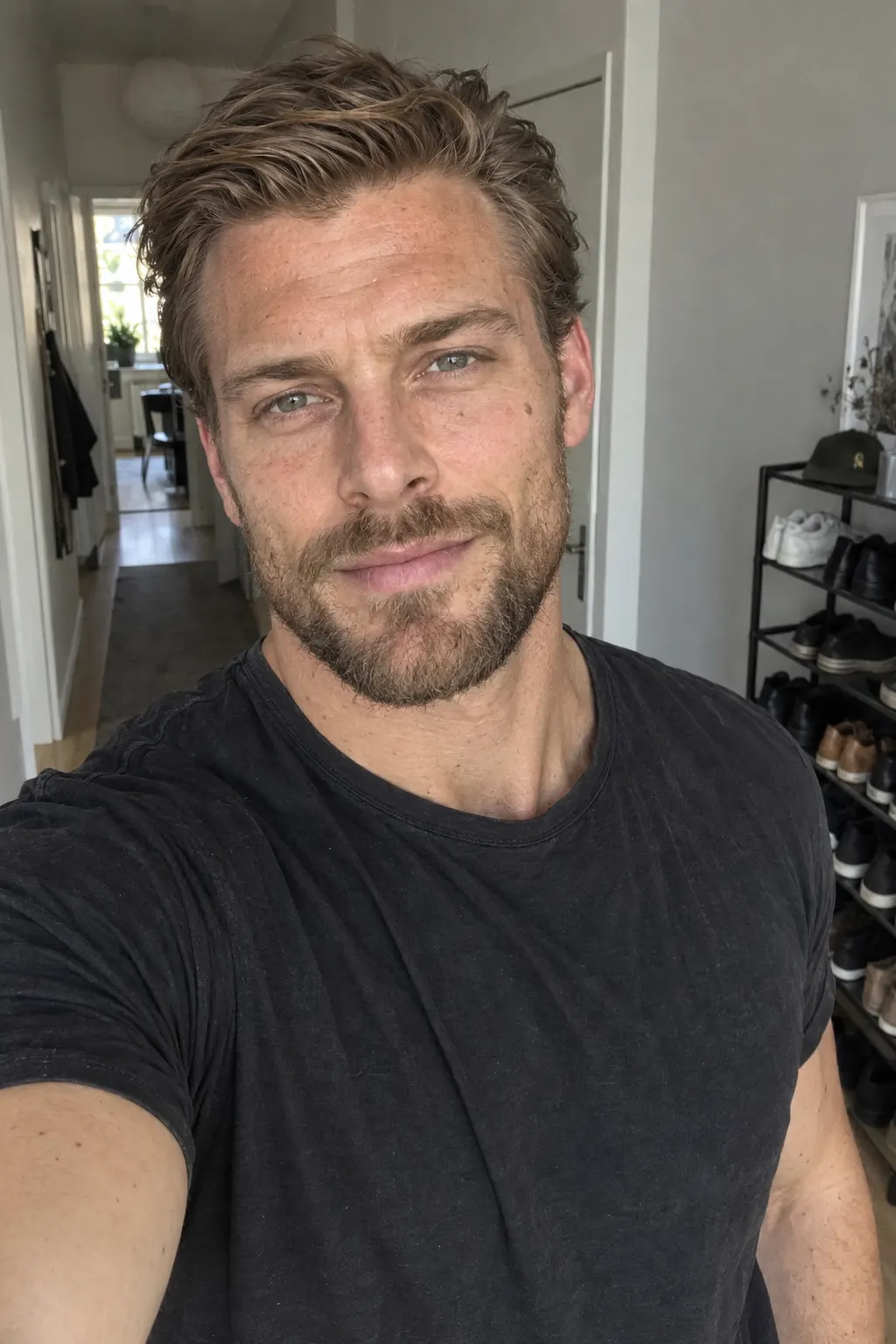 The selfie this pack was made from